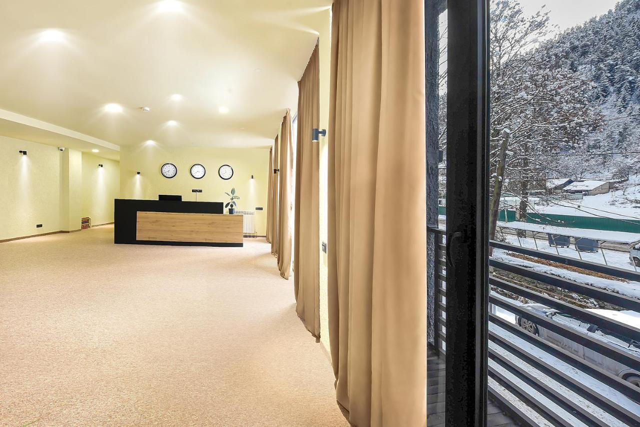 Lalo Hotel Абастумани Экстерьер фото